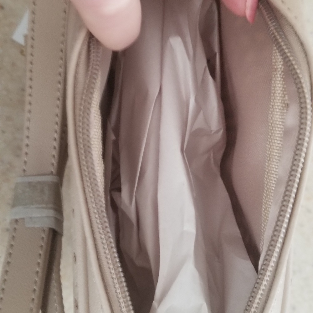 Summer & Rose Delilah Crossbody Purse NWT - Picture 2 of 4
